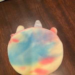 Girls mask holder can be personalized.